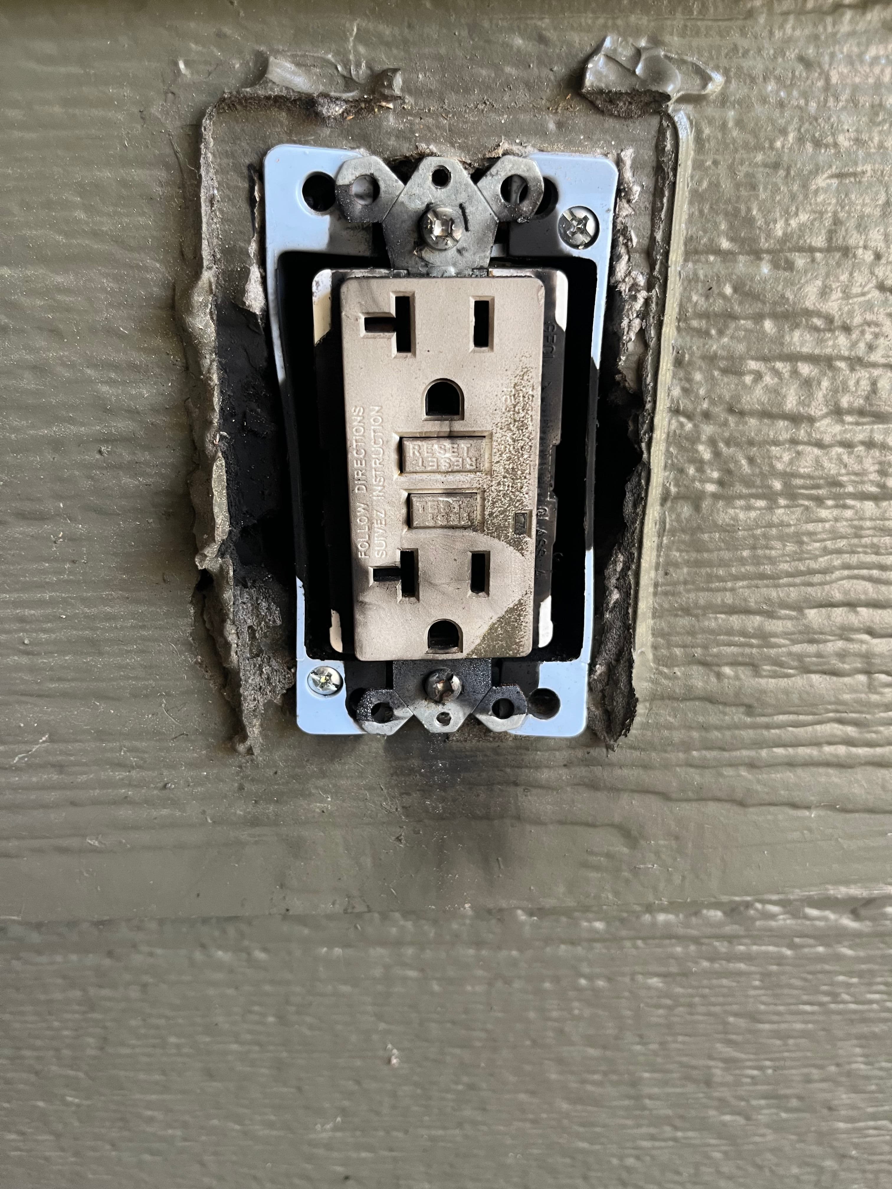 Project Lightning Strike Destroyed This Outdoor GFCI Outlet - Here's What We Found image