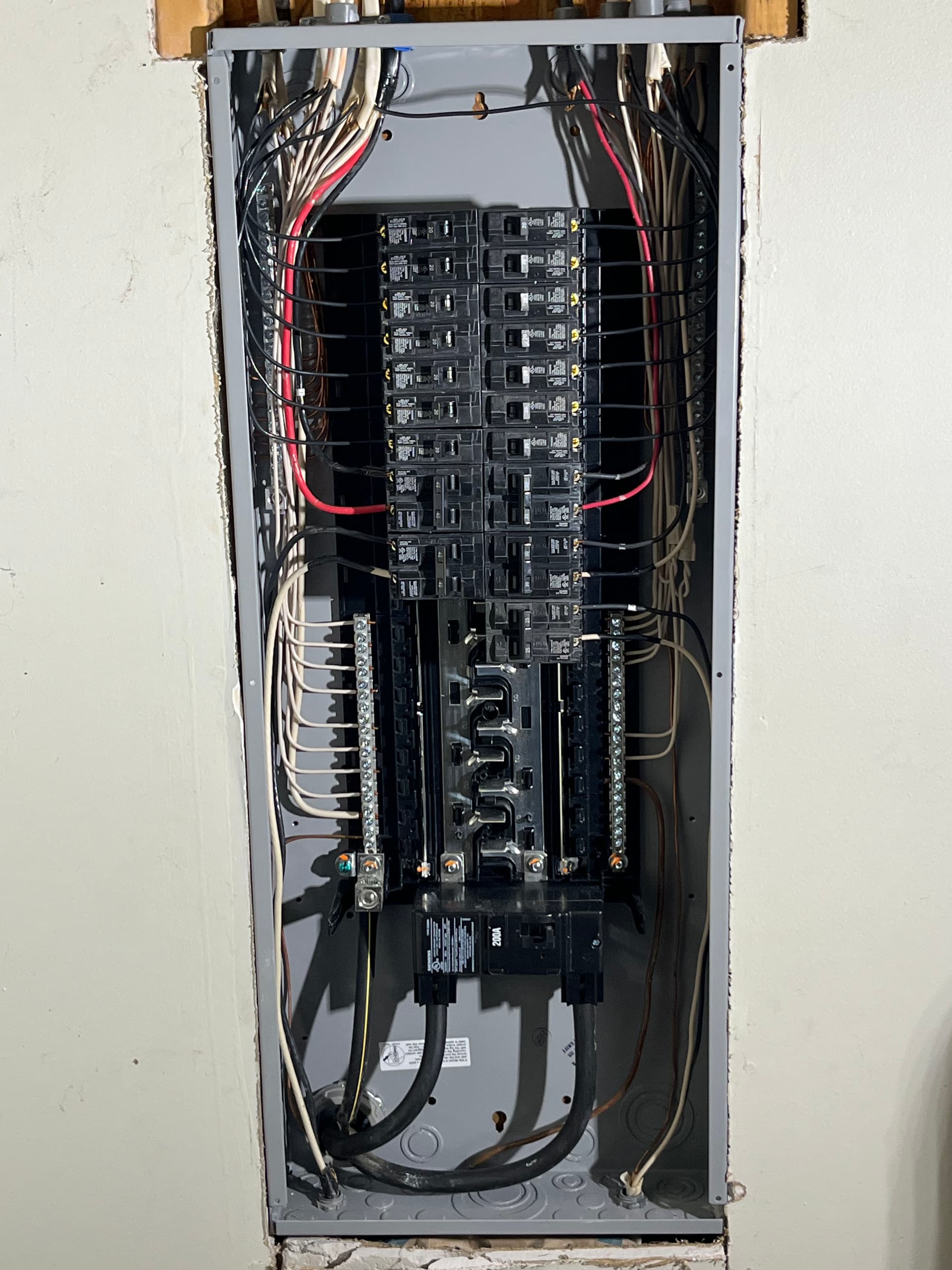 Gallery photos for Emergency Panel Change After a Failed Main Breaker Killed Half the House: Image #4