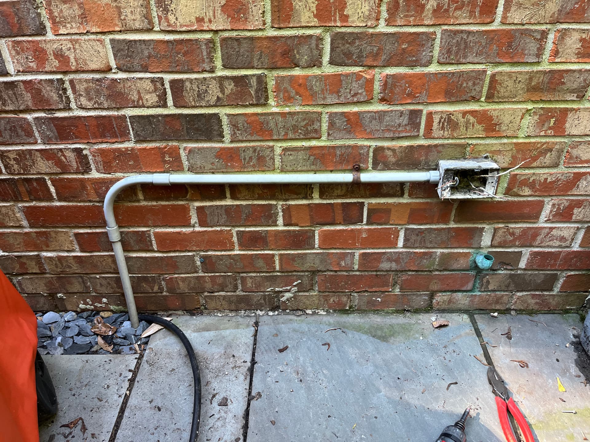 Gallery photos for Outdoor Outlet Repair That Uncovered Serious Safety Issues: Image #2